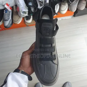 Photo - Stylish Mid-Top Casual Sneakers [On Hand]