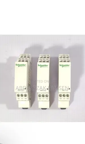 Photo - Rm17tg Schneider Electric Modular 3-Phase Supply Control Relay
