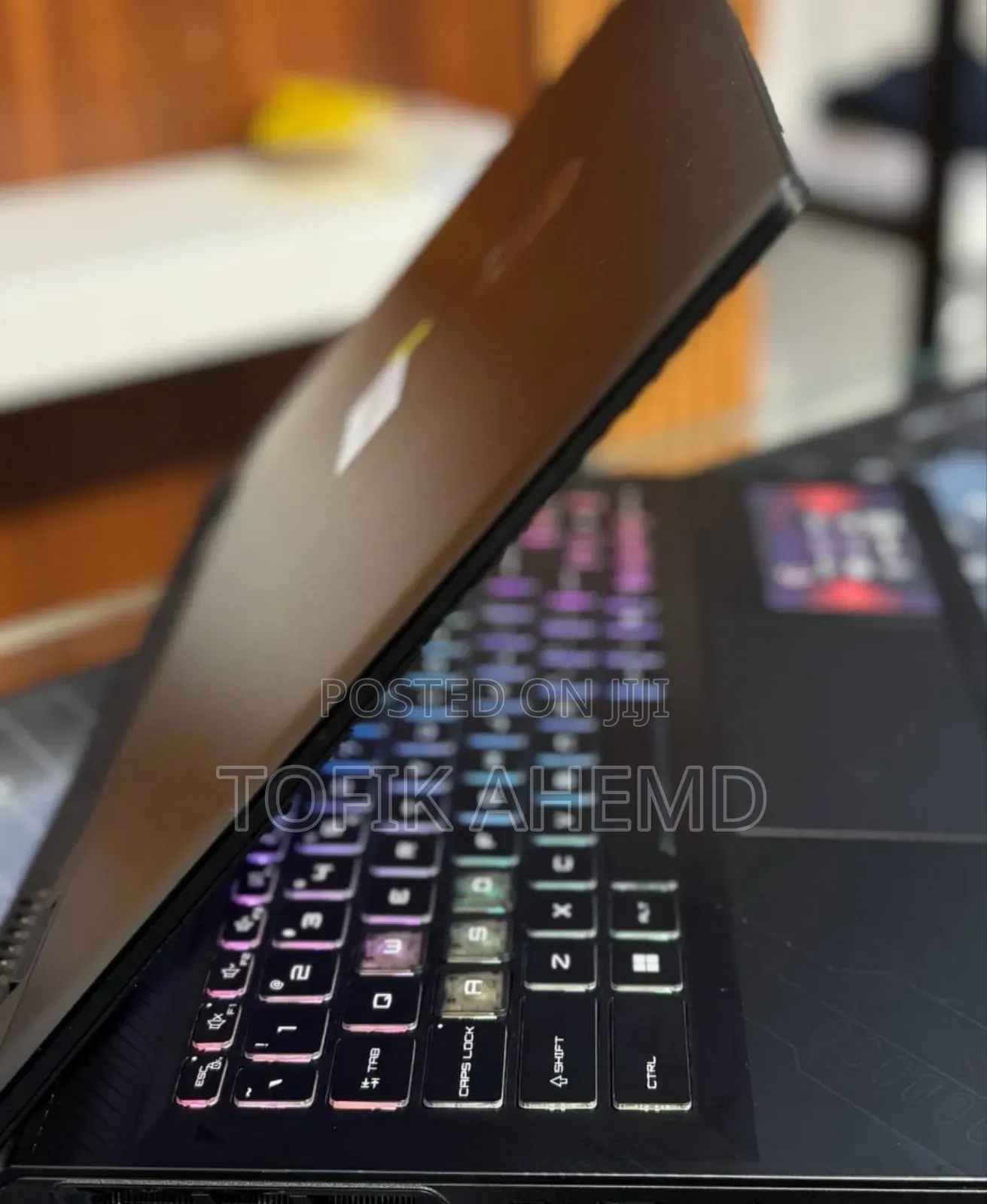 New Laptop MSI CR42 2M 16GB Intel Core I7 SSD 1T