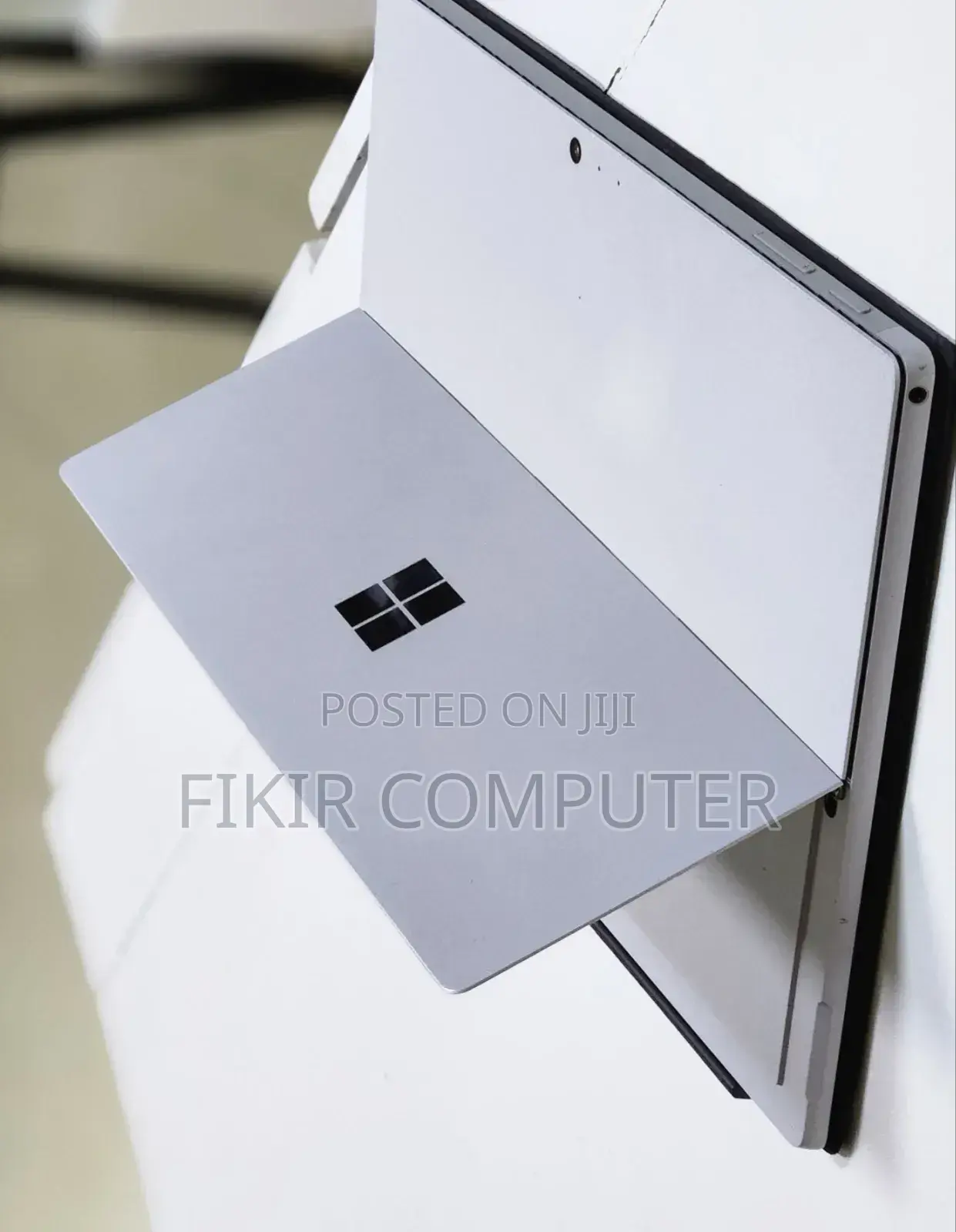 New Laptop Microsoft Surface 16GB Intel Core I7 SSD 512GB