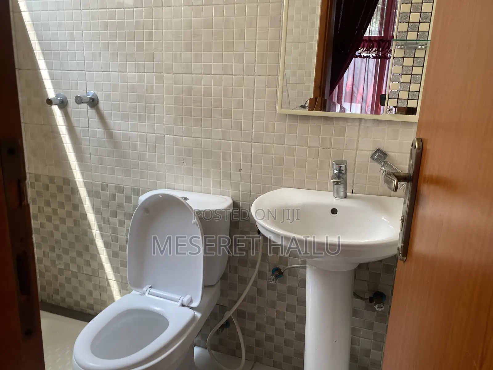 Furnished 5bdrm House in Bole Homes for rent