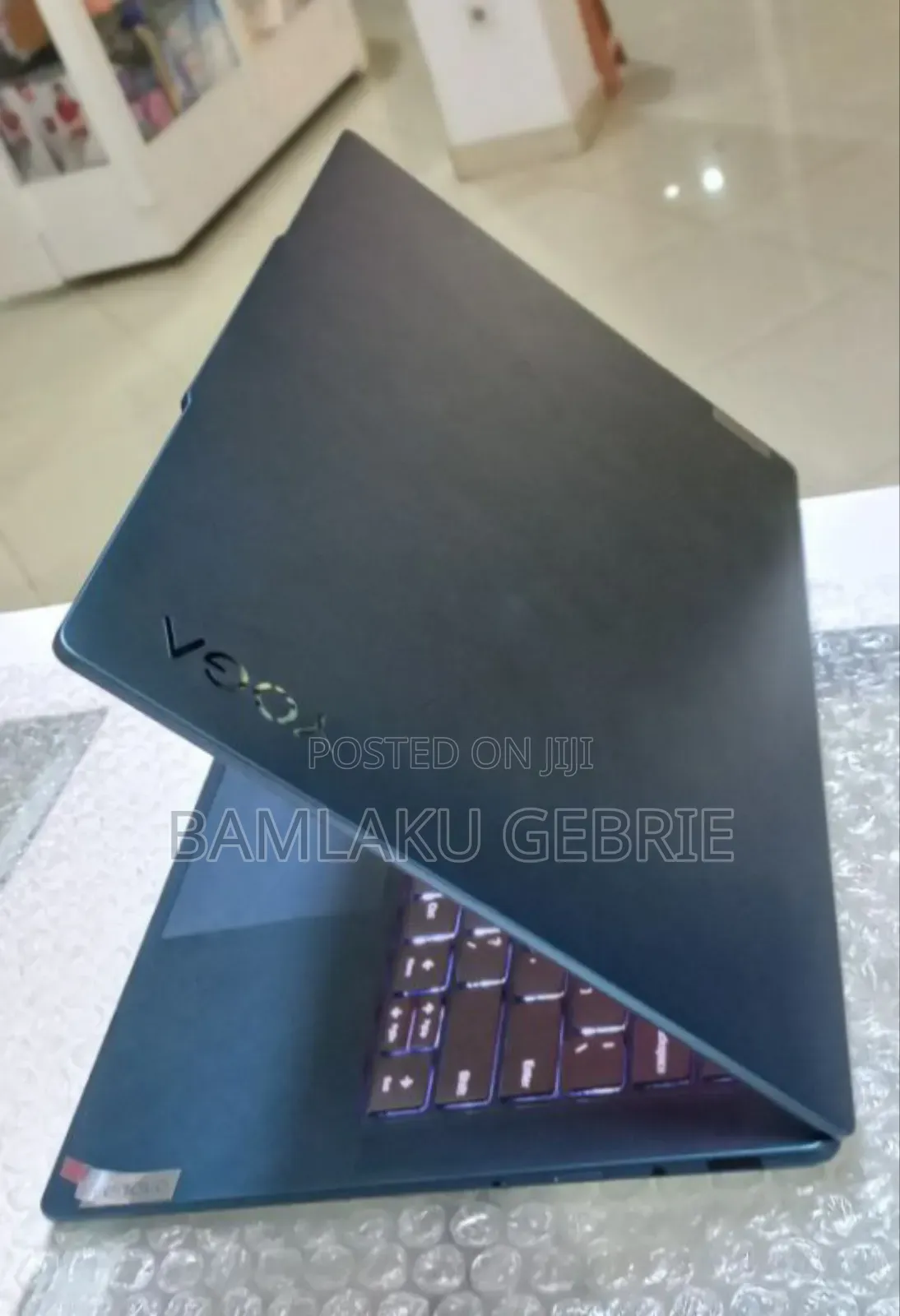 New Laptop Lenovo Yoga 330 32GB Intel Core I7 SSD 1T