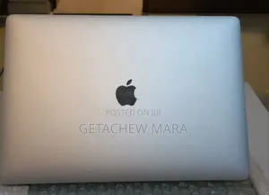 New Laptop Apple MacBook Pro 2017 16GB Intel Core I7 SSD 256GB