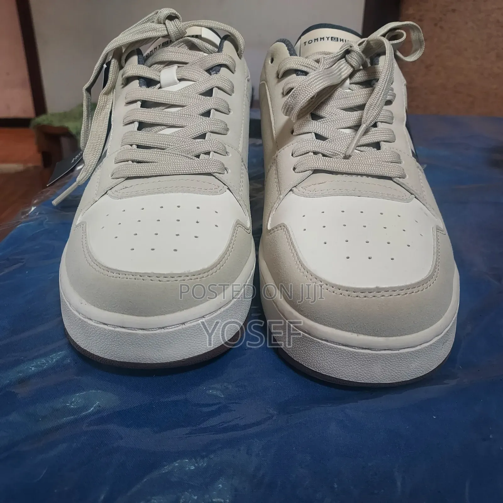 Tommy Hilfiger Sneakers – Brand New, Size 43