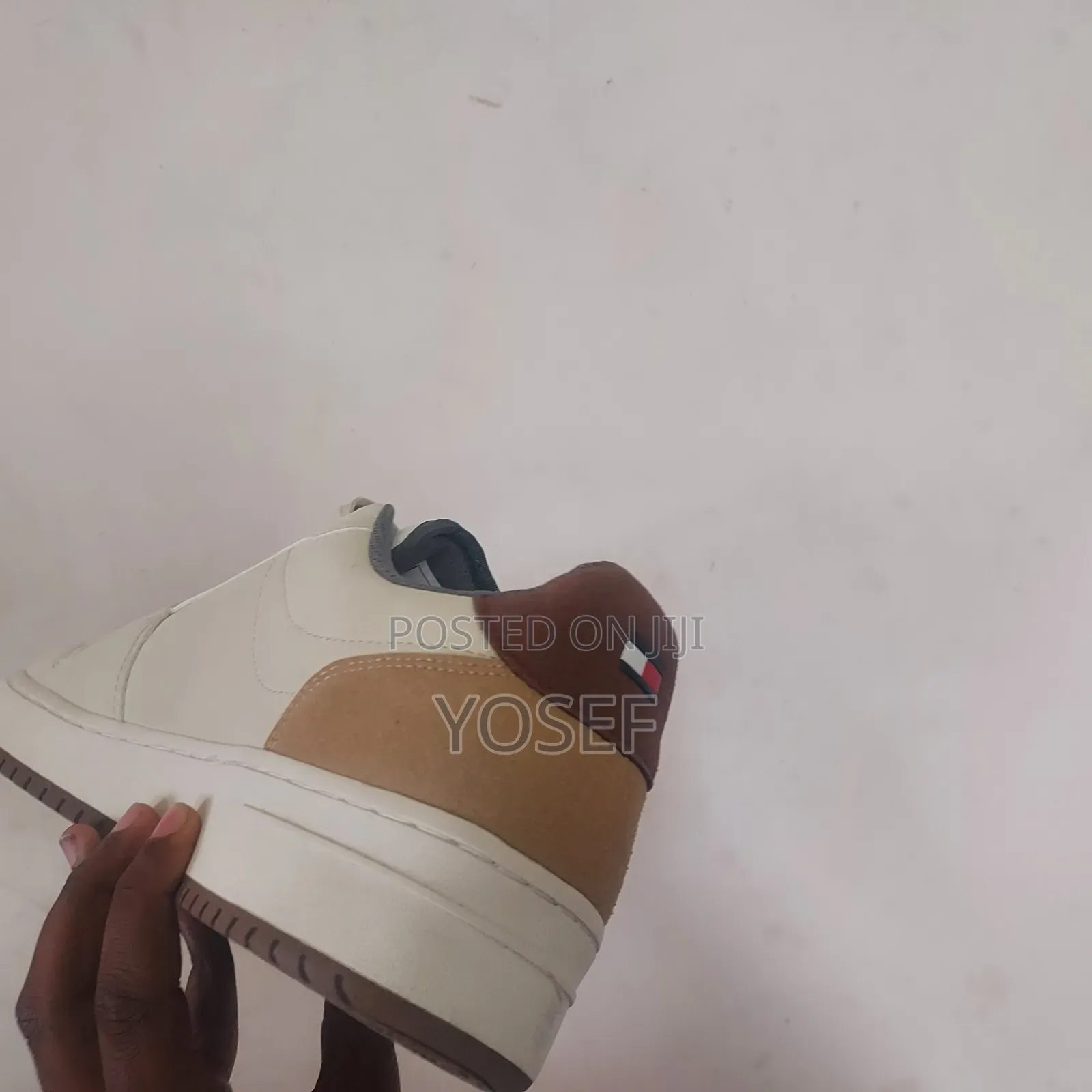 Tommy Hilfiger Sneakers – Brand New, Size 43