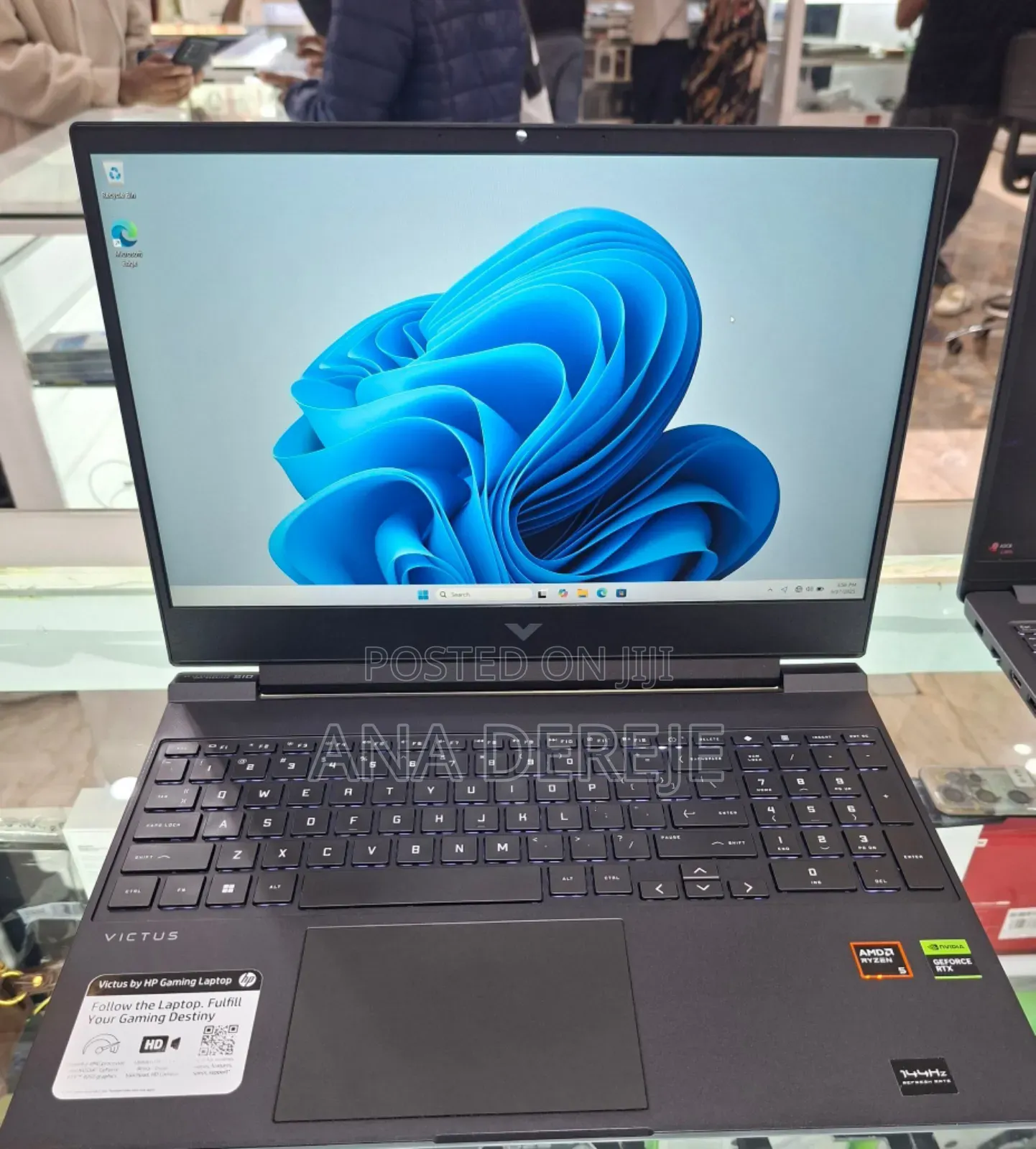 New Laptop HP Victus 15 32GB AMD Ryzen 5 SSD 1T