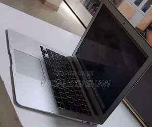 New Laptop Apple MacBook Air 4GB Intel Core I5 SSD 256GB