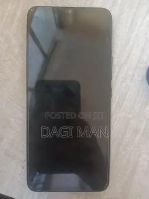 Photo - Infinix Hot 12i 64 GB Black