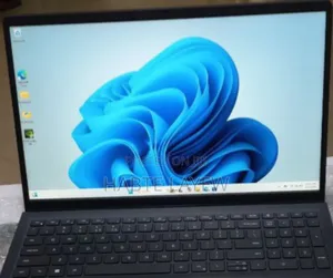 Photo - New Laptop Dell Vostro 3520 16GB Intel Core I5 HDD 512GB