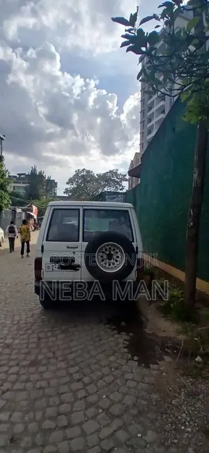 Toyota Land Cruiser 1992 White