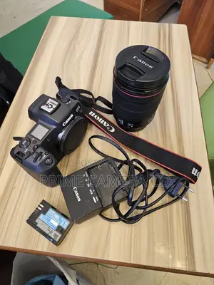 Photo - Canon Eos R Mirrorless Camera With 24-105mm F/4 Lens (Europe)