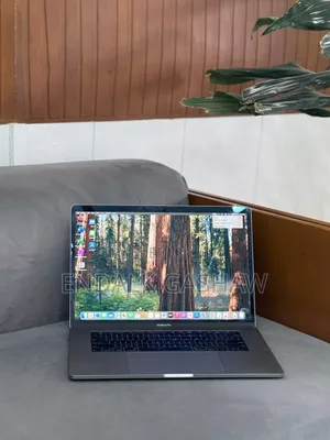 New Laptop Apple MacBook Pro 2019 16GB Intel Core I7 SSD 512GB