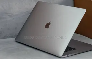 New Laptop Apple MacBook Pro 2019 16GB SSD 512GB
