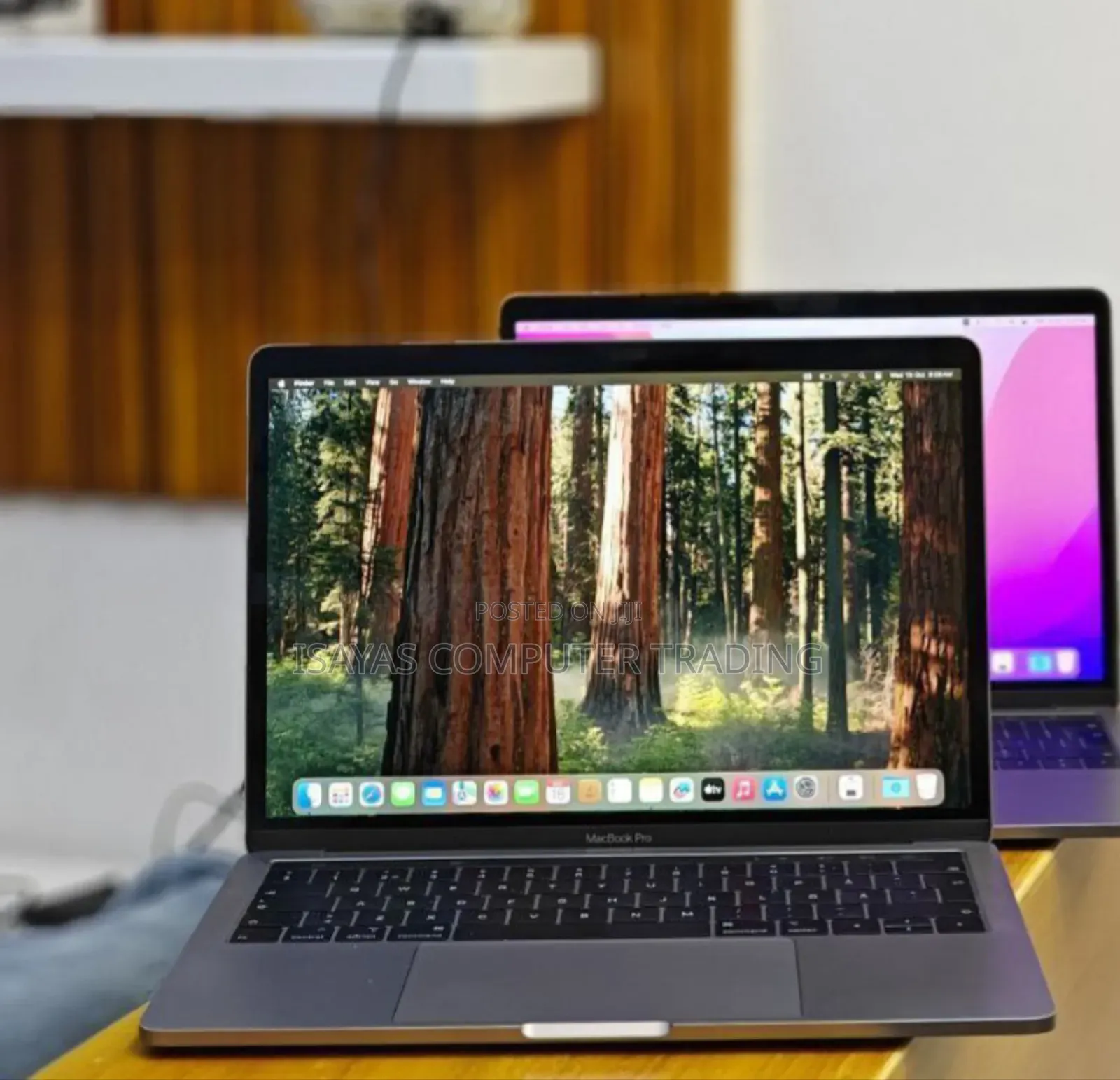 New Laptop Apple MacBook Pro 2019 16GB SSD 256GB