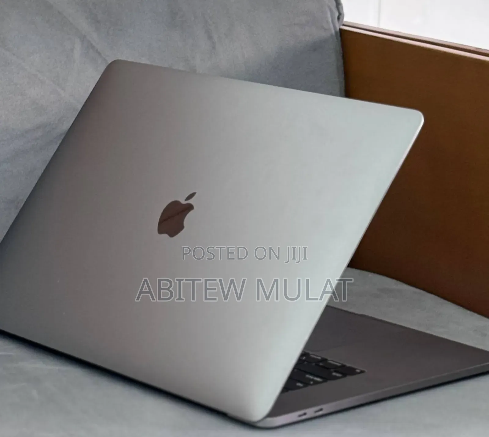 New Laptop Apple MacBook Pro 2019 16GB Intel Core I7 SSD 512GB