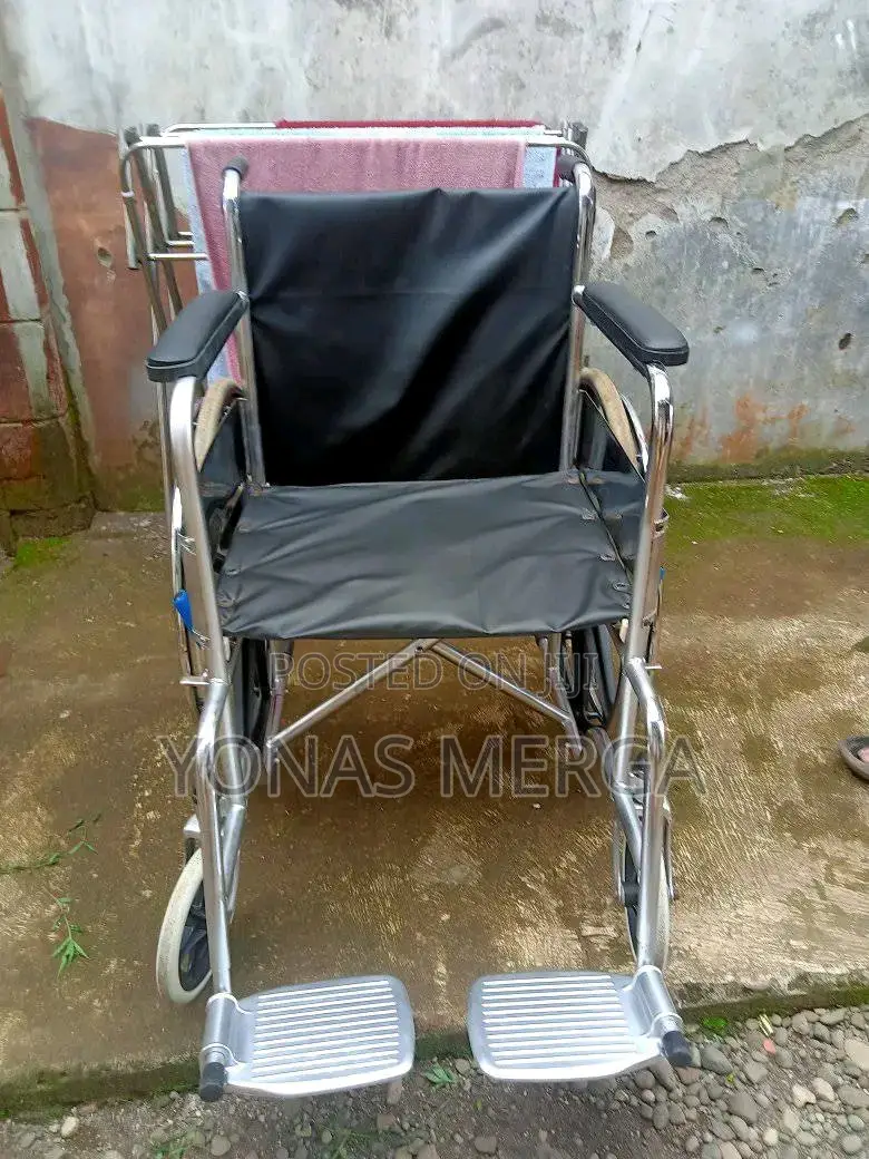 Slightly Used Wheelchair賭曶making Them Easier to Transport and Store.