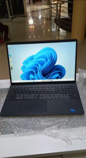 Photo - New Laptop Dell Vostro 15 3558 8GB Intel Core I5 HDD 1T