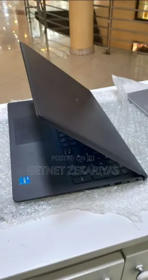New Laptop Dell Vostro 15 3558 8GB Intel Core I5 HDD 1T