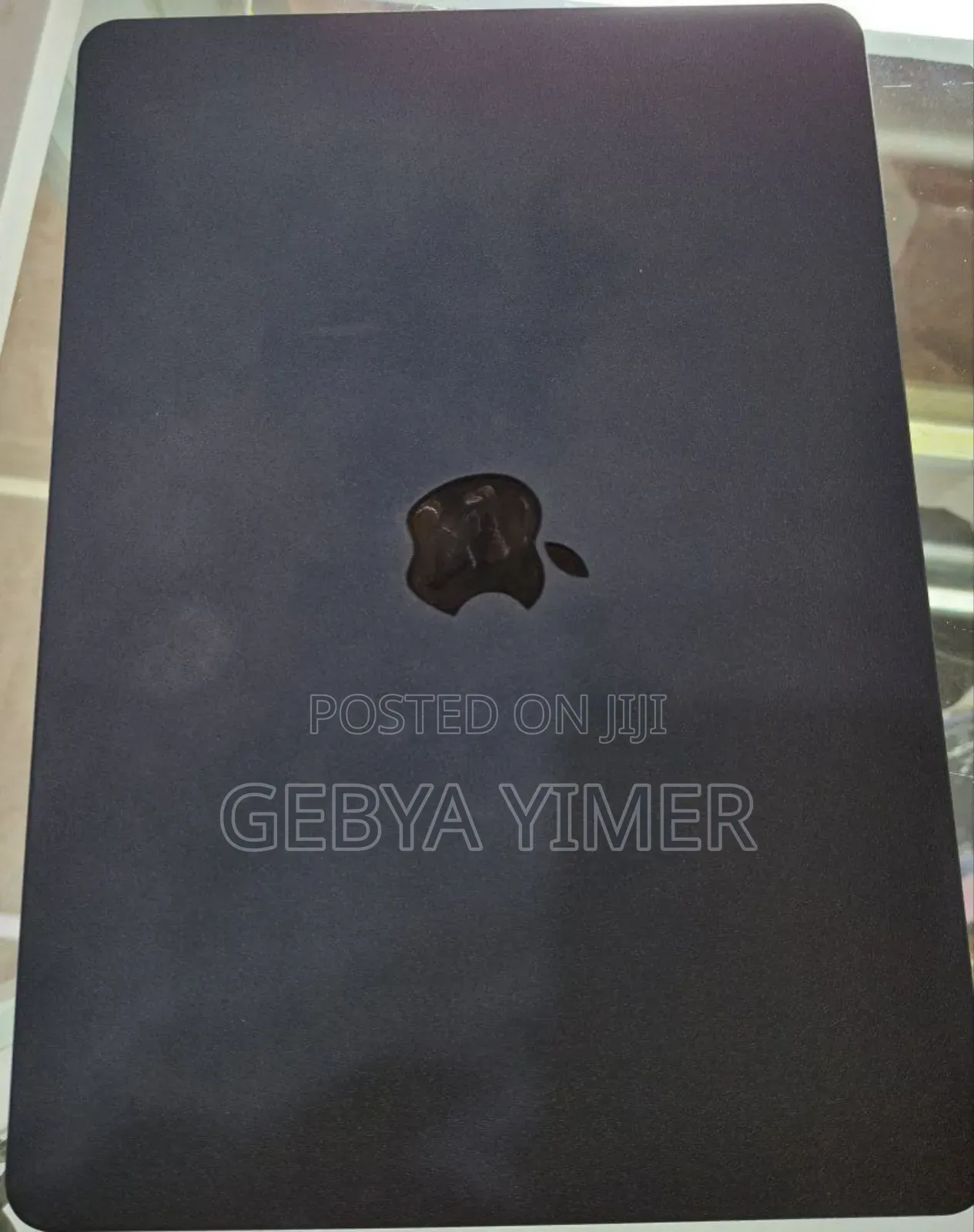 New Laptop Apple MacBook Air 2022 M2 8GB Apple M2 SSD 256GB