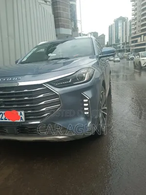 Photo - Jetour X70 Plus 2022 Gray