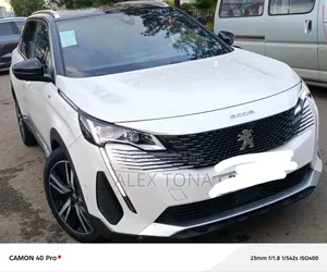 Photo - Peugeot 5008 2021 White