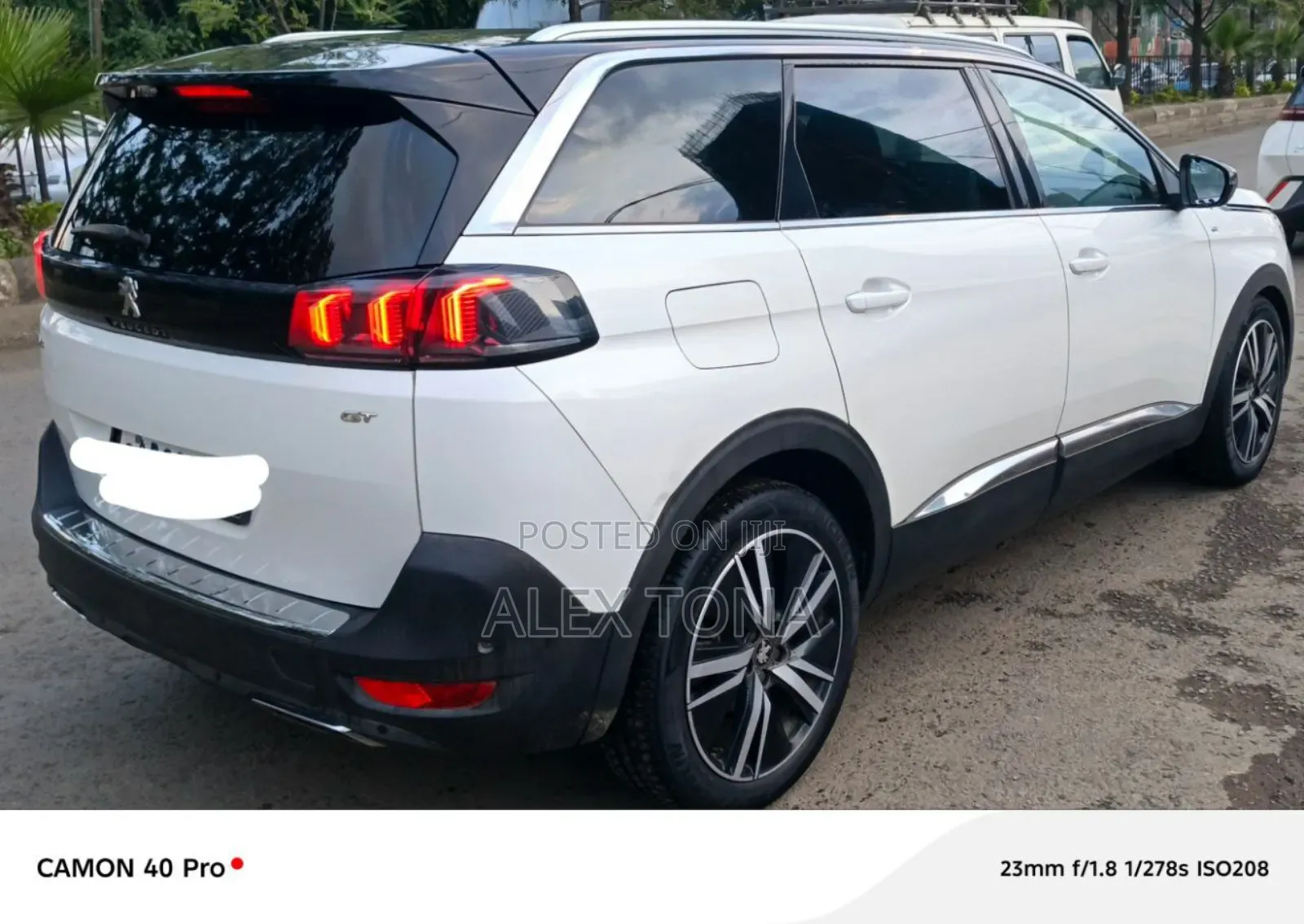 Peugeot 5008 2021 White