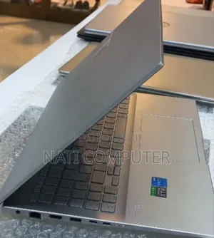 New Laptop Asus VivoBook E12 E203NA 16GB Intel Core I5 SSD 512GB