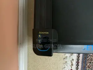 Reebok ድርጅት ያመረተዉ Reebok Jet 300 Series Home Treadmill