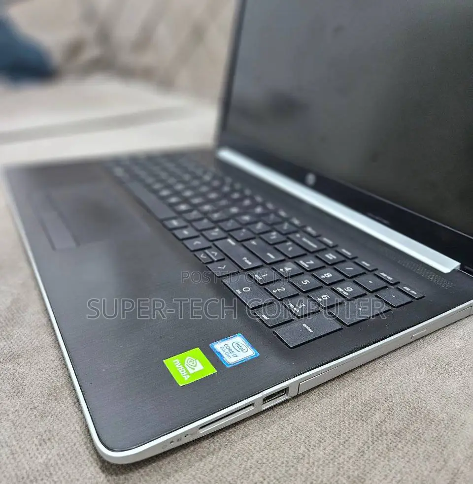 New Laptop HP Pavilion 15 8GB Intel Core I7 SSD 256GB