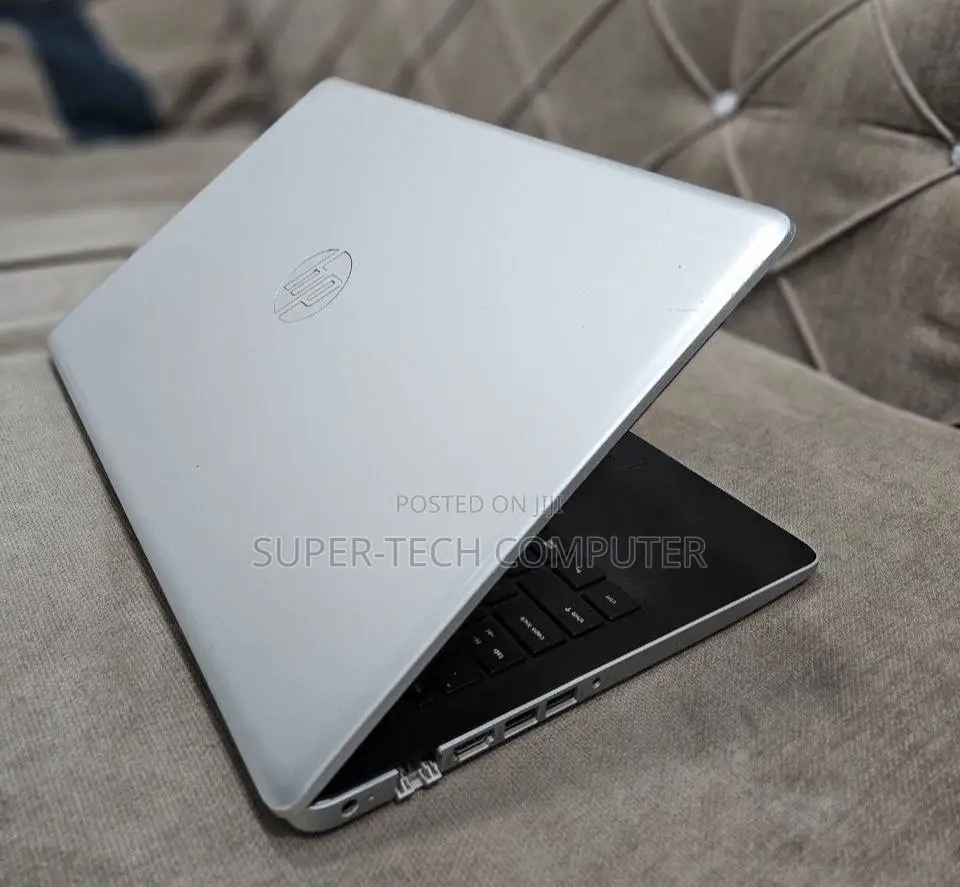 New Laptop HP Pavilion 15 8GB Intel Core I7 SSD 256GB