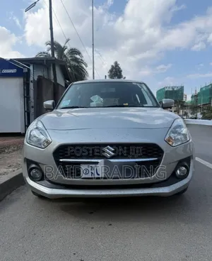 Photo - Suzuki Swift 2022 Silver