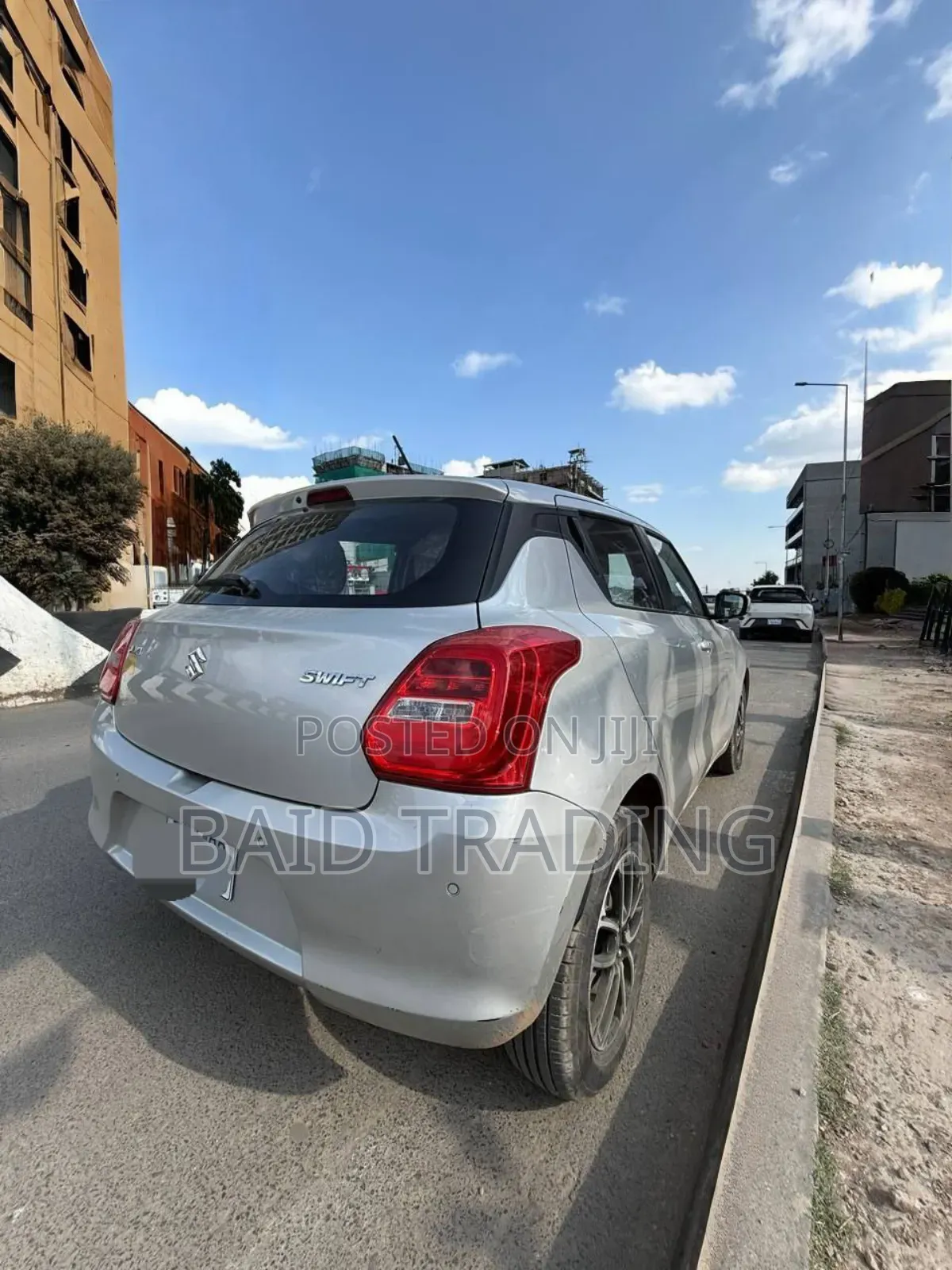 Suzuki Swift 2022 Silver