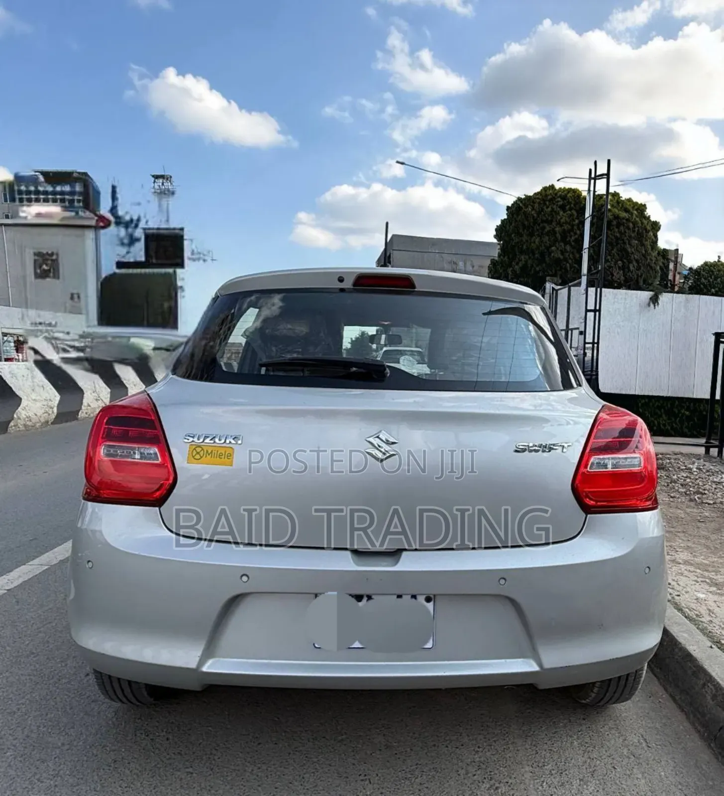 Suzuki Swift 2022 Silver