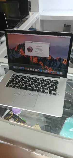 Laptop Apple MacBook Pro 2015 16GB Intel Core I7 SSD 256GB
