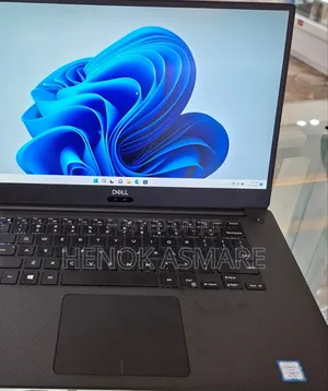 New Laptop Dell Precision 5540 16GB Intel Core I5 SSD 256GB