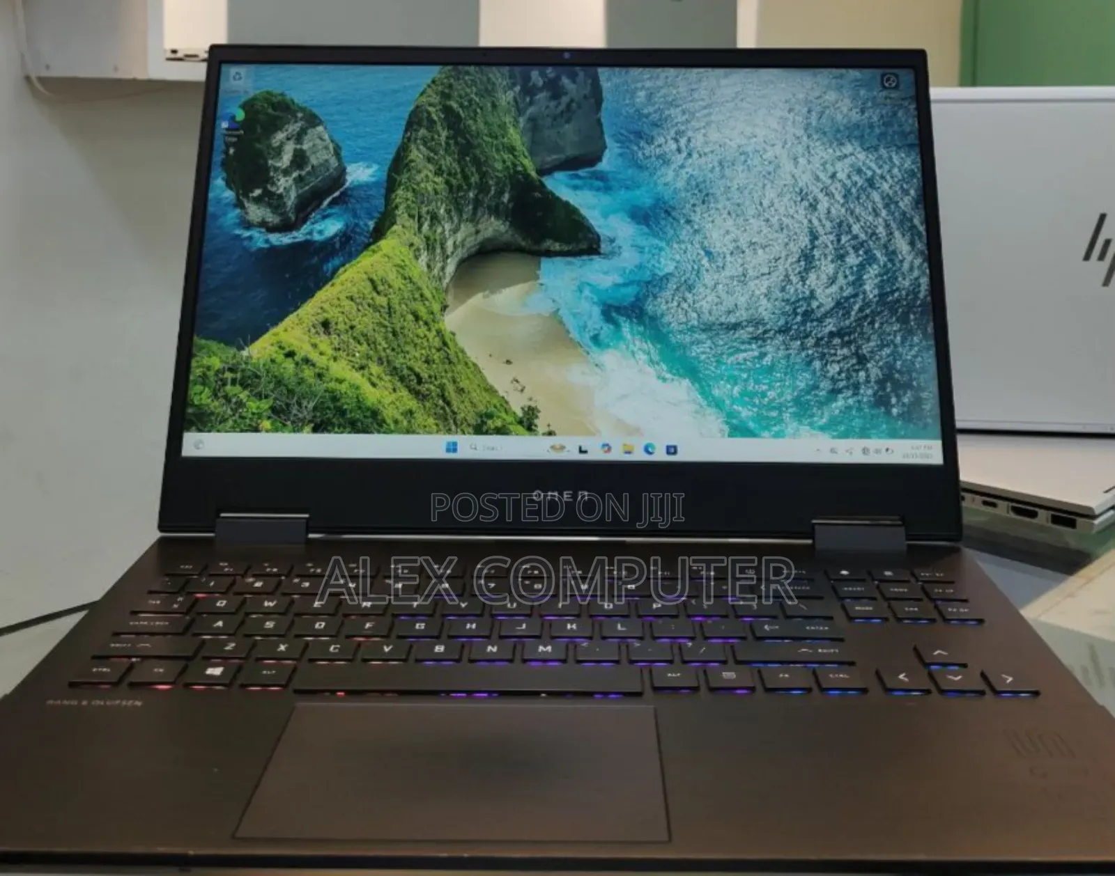 New Laptop HP Omen 15 16GB AMD Ryzen 7 SSD 512GB