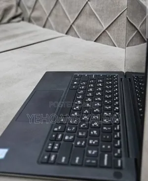 Photo - New Laptop Dell XPS 13 9370 8GB Intel Core I5 SSD 512GB