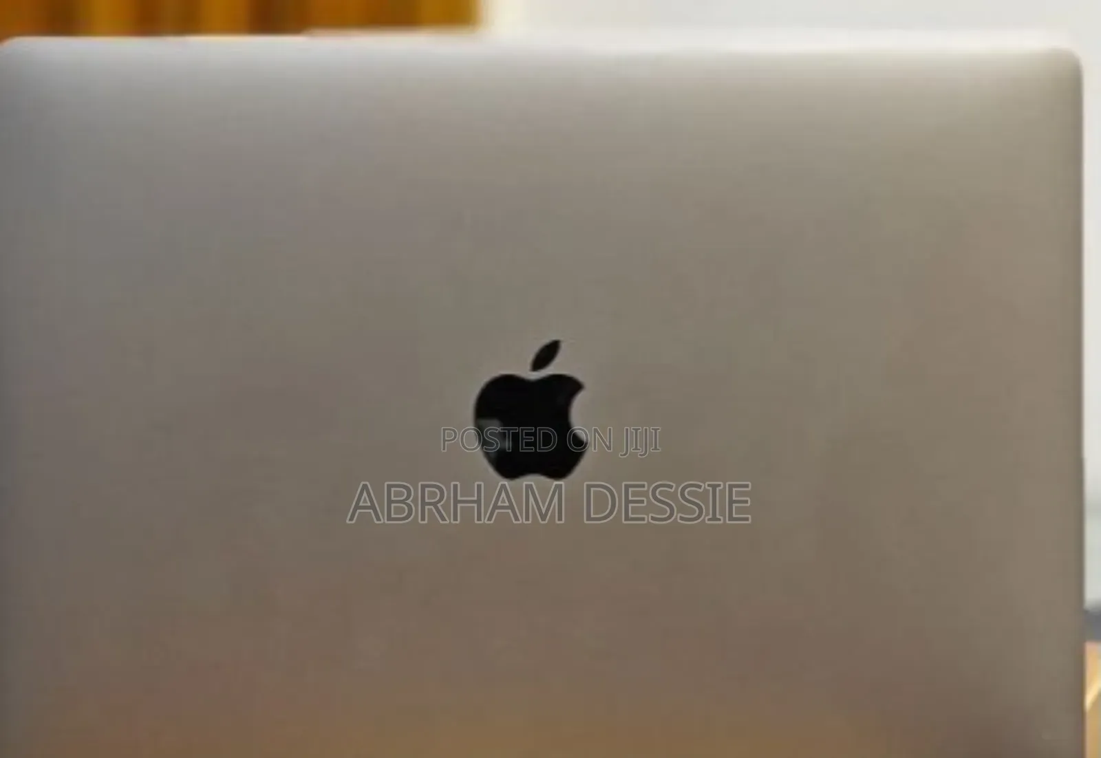 New Laptop Apple MacBook Pro 2019 16GB Intel Core I7 SSD 256GB