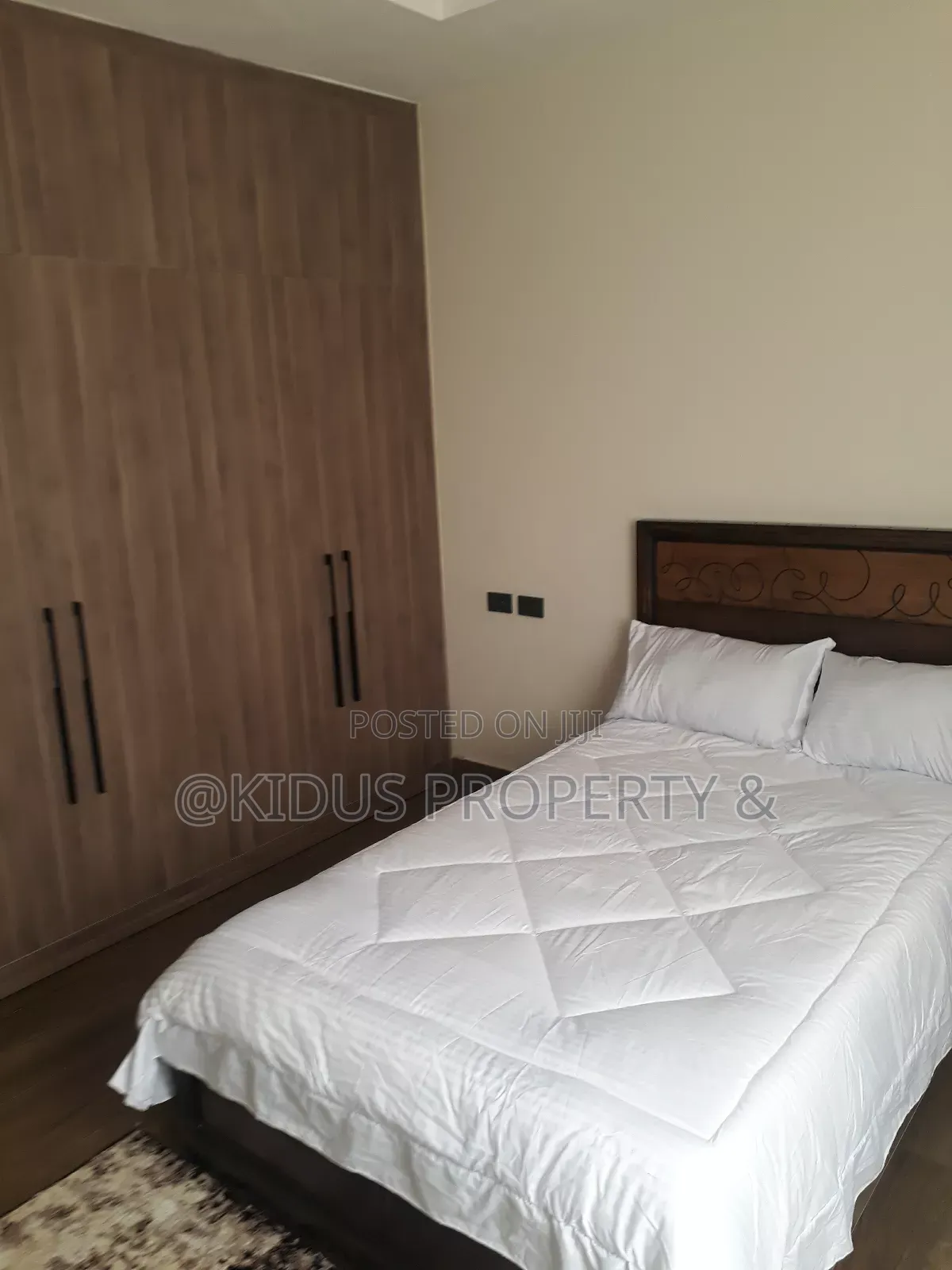 Furnished 3bdrm Apartment in Africa Building, Nifas Silk-Lafto for rent