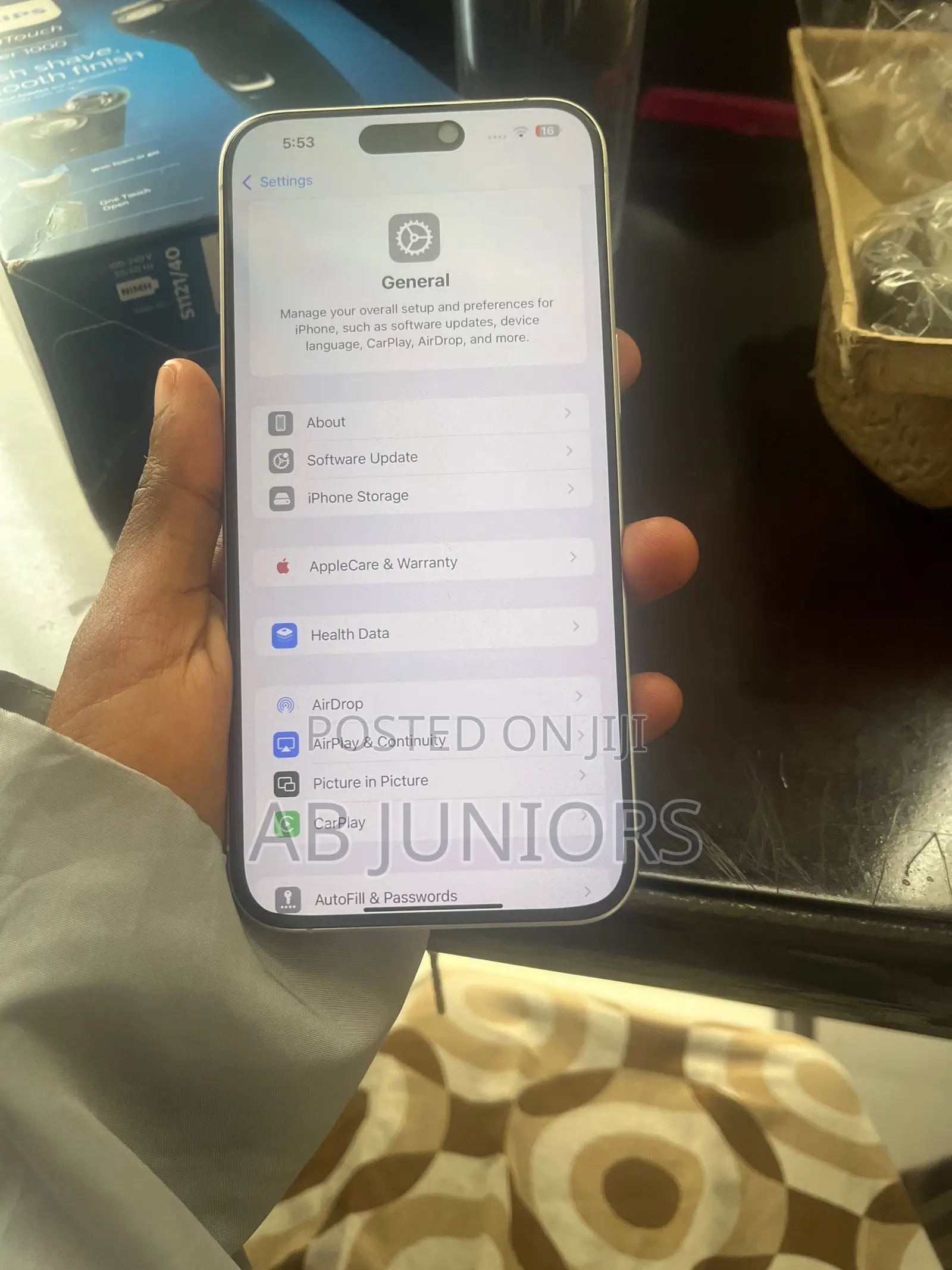 New Apple iPhone 15 Pro Max 256 GB Silver