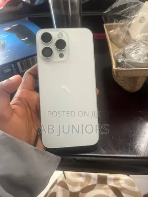 New Apple iPhone 15 Pro Max 256 GB Silver