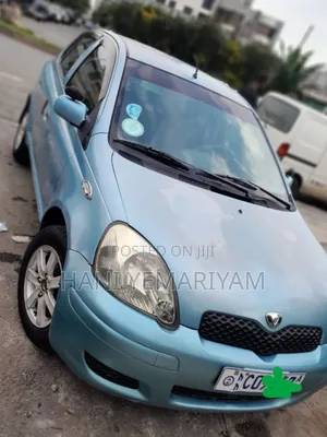 Photo - Toyota Vitz 2002 Blue