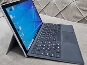 New Laptop Microsoft Surface Pro 7 16GB Intel Core i5 SSD 256GB