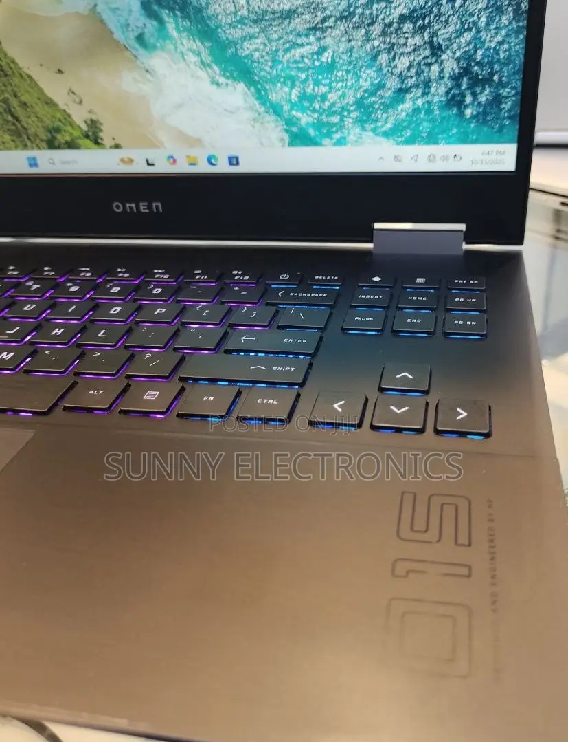 New Laptop HP Omen 15 16GB AMD Ryzen 7 SSD 512GB
