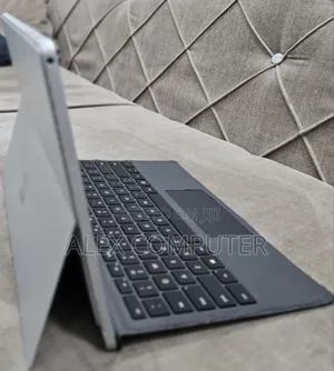 New Laptop Microsoft Surface Pro 7 16GB Intel Core I7 SSD 256GB
