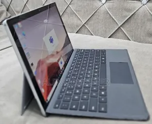 New Laptop Microsoft Surface Pro 7 16GB Intel Core I7 SSD 256GB
