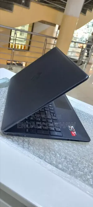 New Laptop HP Stream Notebook 8GB AMD Ryzen 5 SSD 512GB