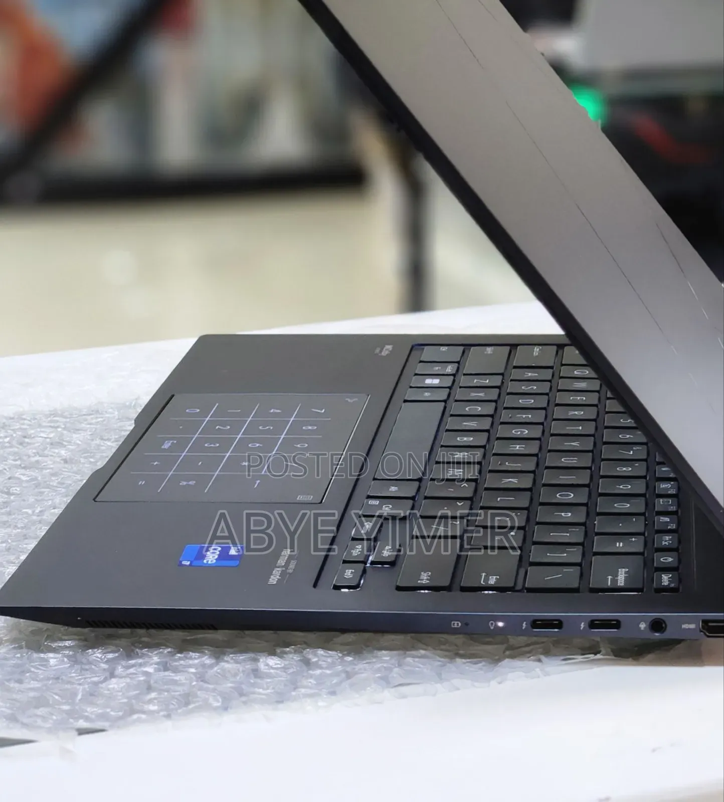 New Laptop Asus VivoBook 15 X505BA 16GB Intel Core i7 SSD 512GB