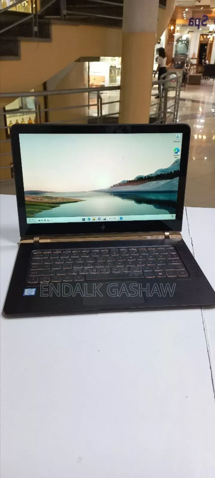 New Laptop HP Spectre 8GB Intel Core I7 SSD 256GB