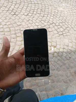 Samsung Galaxy J4 16 GB Gold